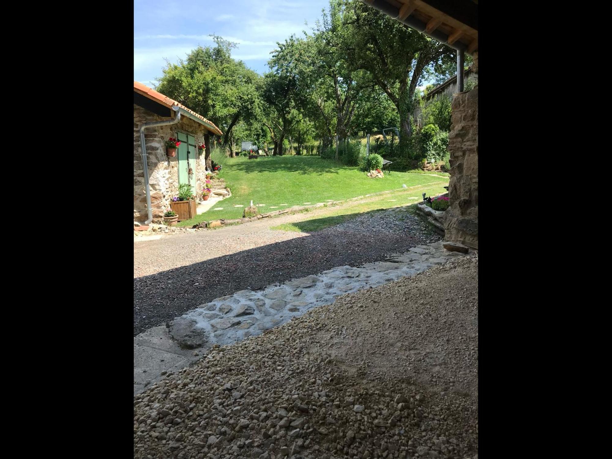 Le Petit Grange Bed & Breakfast Le Lindois Exterior foto