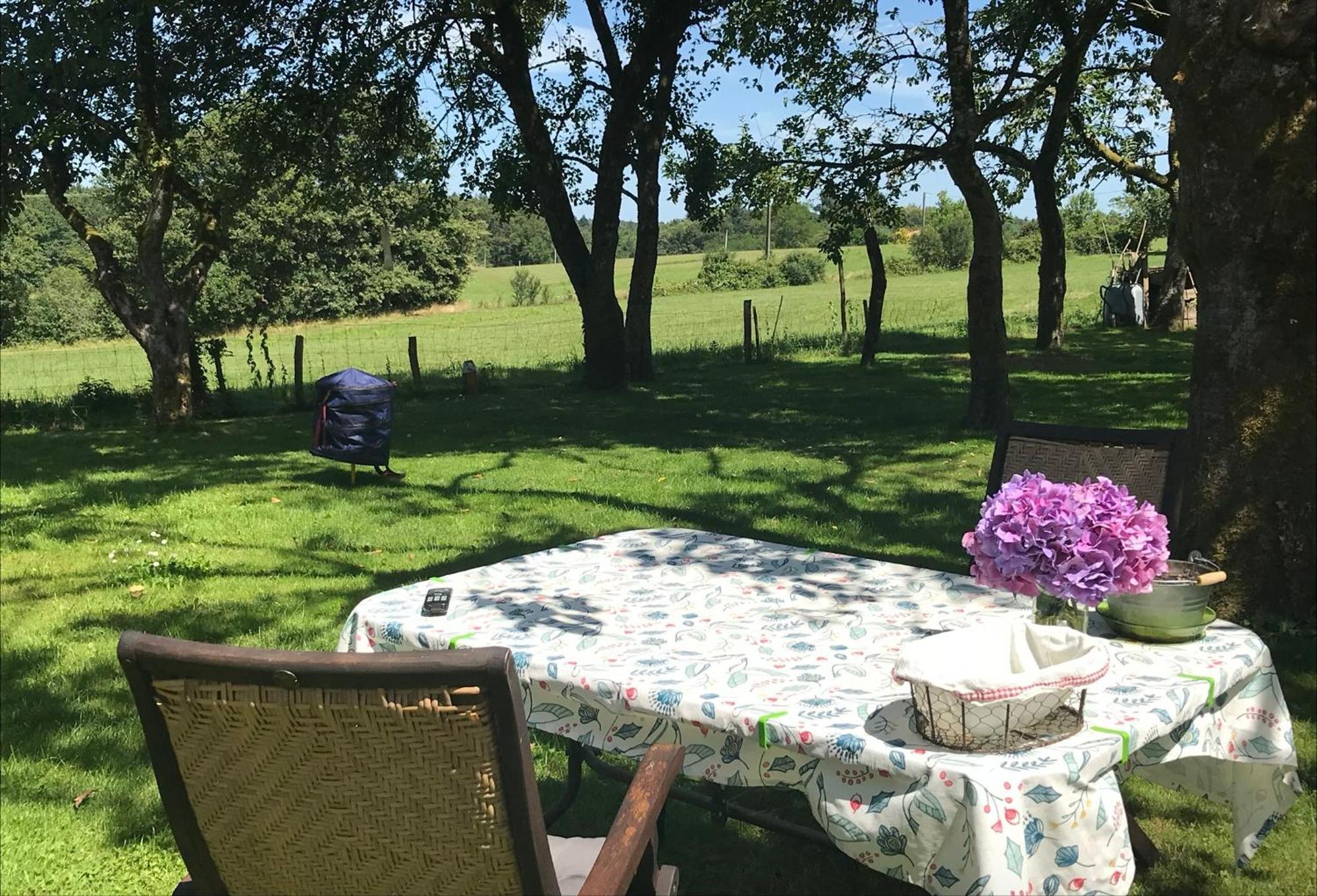 Le Petit Grange Bed & Breakfast Le Lindois Exterior foto